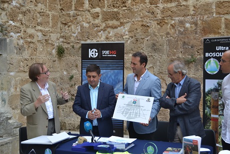 A-Acazorlajulioexplica